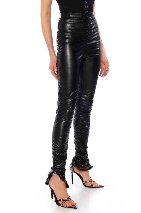 BUTTERY RUCHED FAUX LEATHER LEGGINGS IN BLACK
