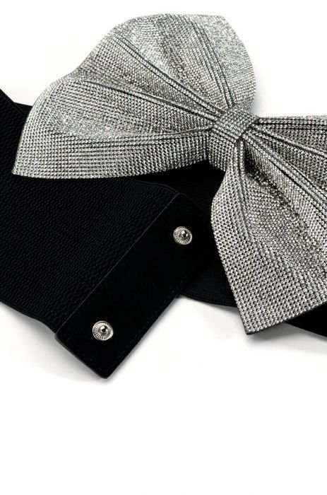 black gucci belt outfit — bows & sequins