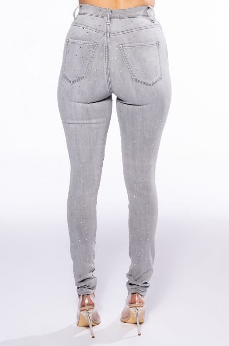 EXTREME STRETCH HIGH WAISTED GREY IN RHINESTONES WITH SKINNY JEANS