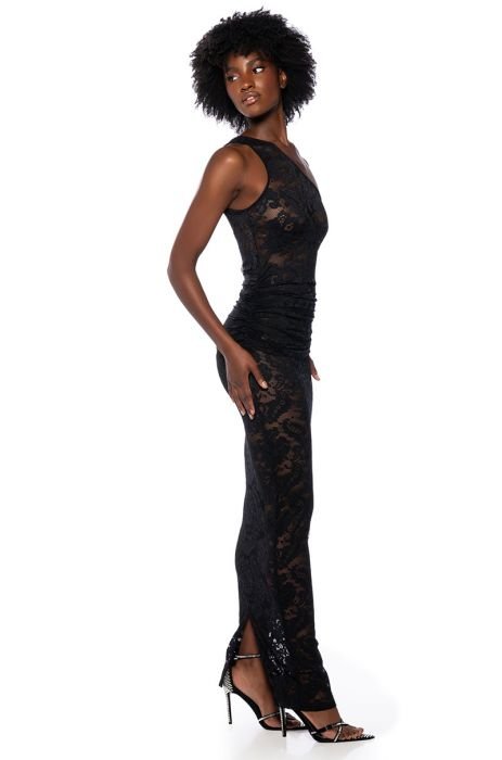 LACE FLORAL ONE SHOULDER RUCHED MAXI DRESS IN BLACK