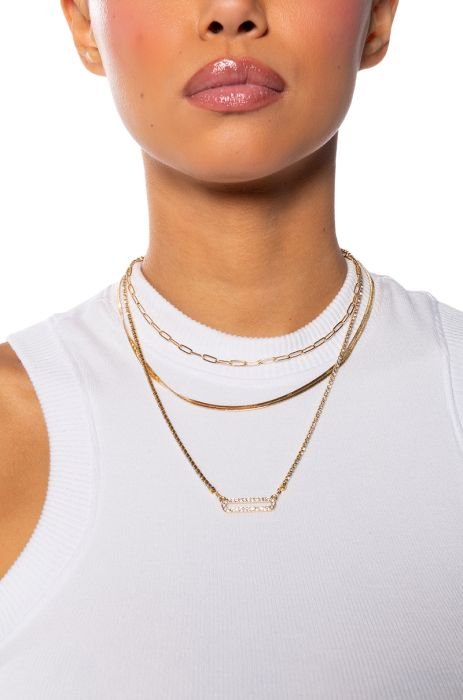LINK UP EMBELLISHED LAYERED NECKLACE IN GOLD
