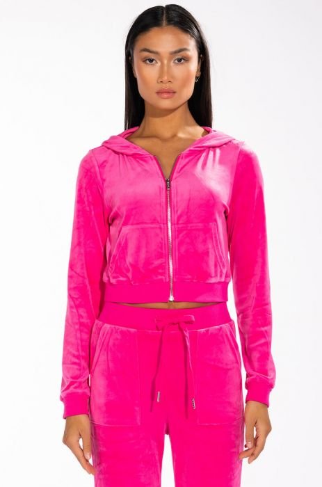 2000s Vibes 😎 Our best selling velour tracksuit in the color pink is now  available up to a size XL. Don't miss out on grabbing th