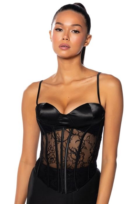 VAMP IT UP LACE CORSET TOP in black