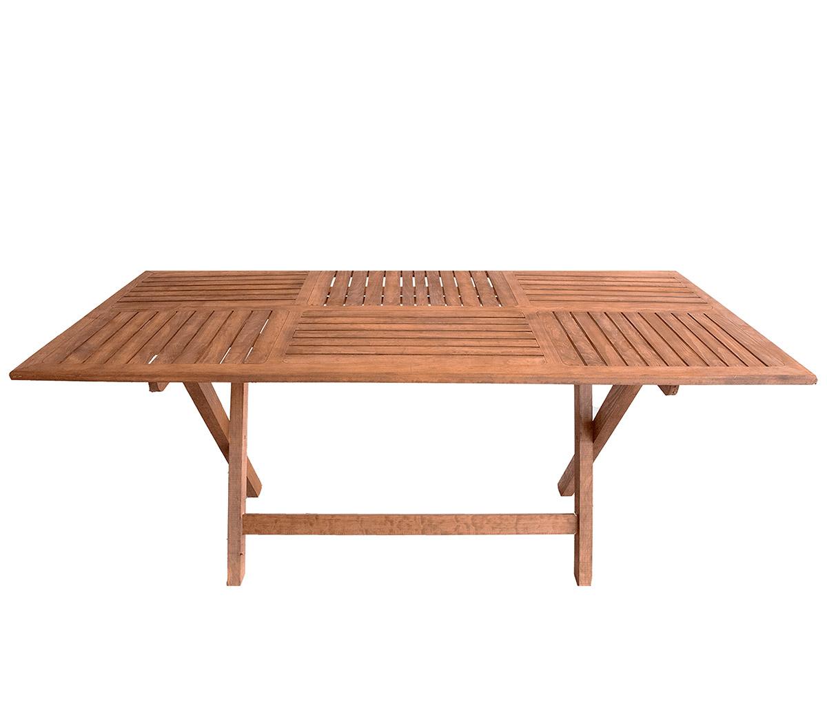 Mesa de comedor con forma rectangular con tapa realizada en madera maciza  chapada en nogal. Original estructura en metal lacado en color grafito. Con  dos extensibles centrales y dos medidas disponibles.
