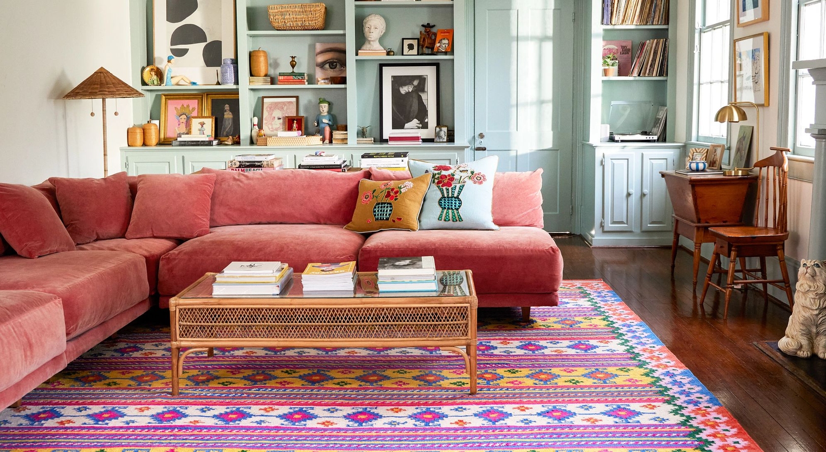 Gray Benko Pink Living Room