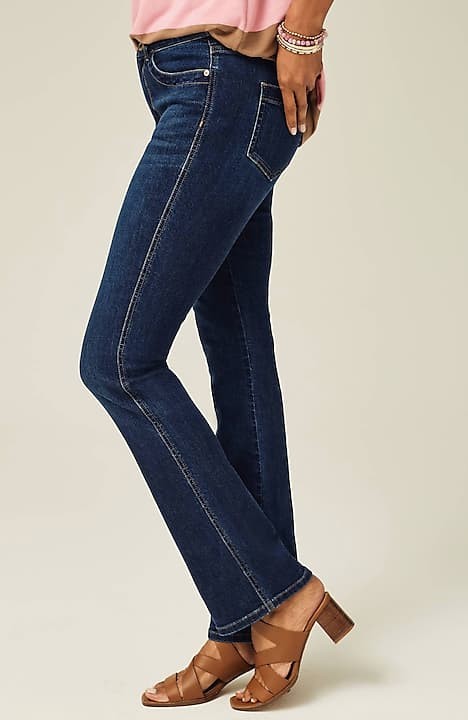 High-Waist Barely Boot Jeans - White - Curvy Fit