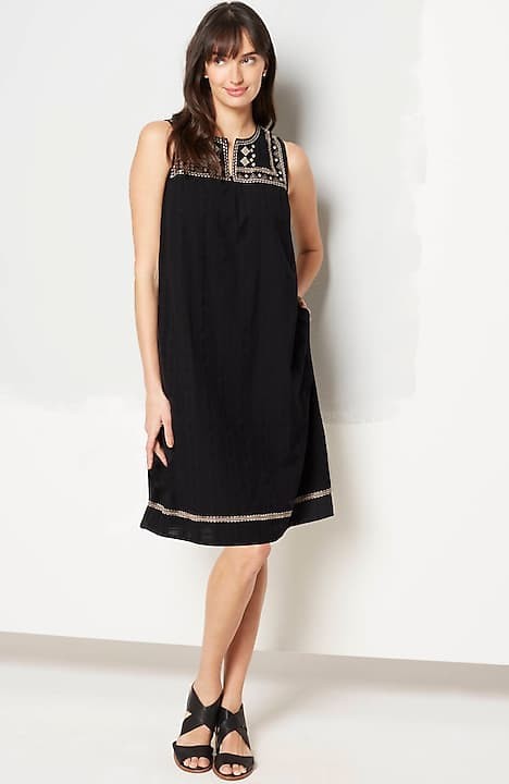 EMBROIDERED TEXTURED DRESS