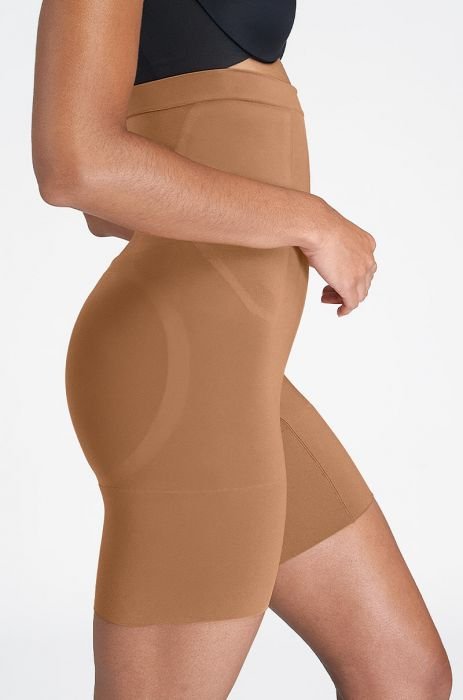 SPANX ONCORE HIGH-WAISTED MID-THIGH SHORT