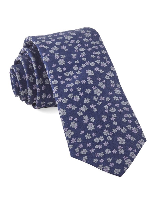 Free Fall Floral Lavender Tie