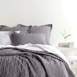 Washed Linen Grey Quilt