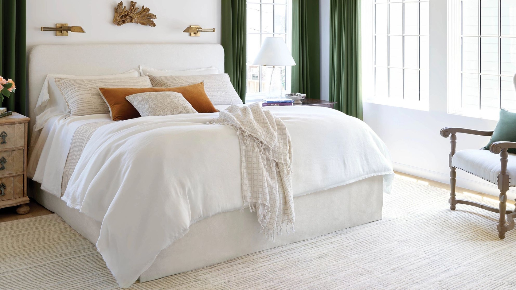 How to Keep Your White Bedding White