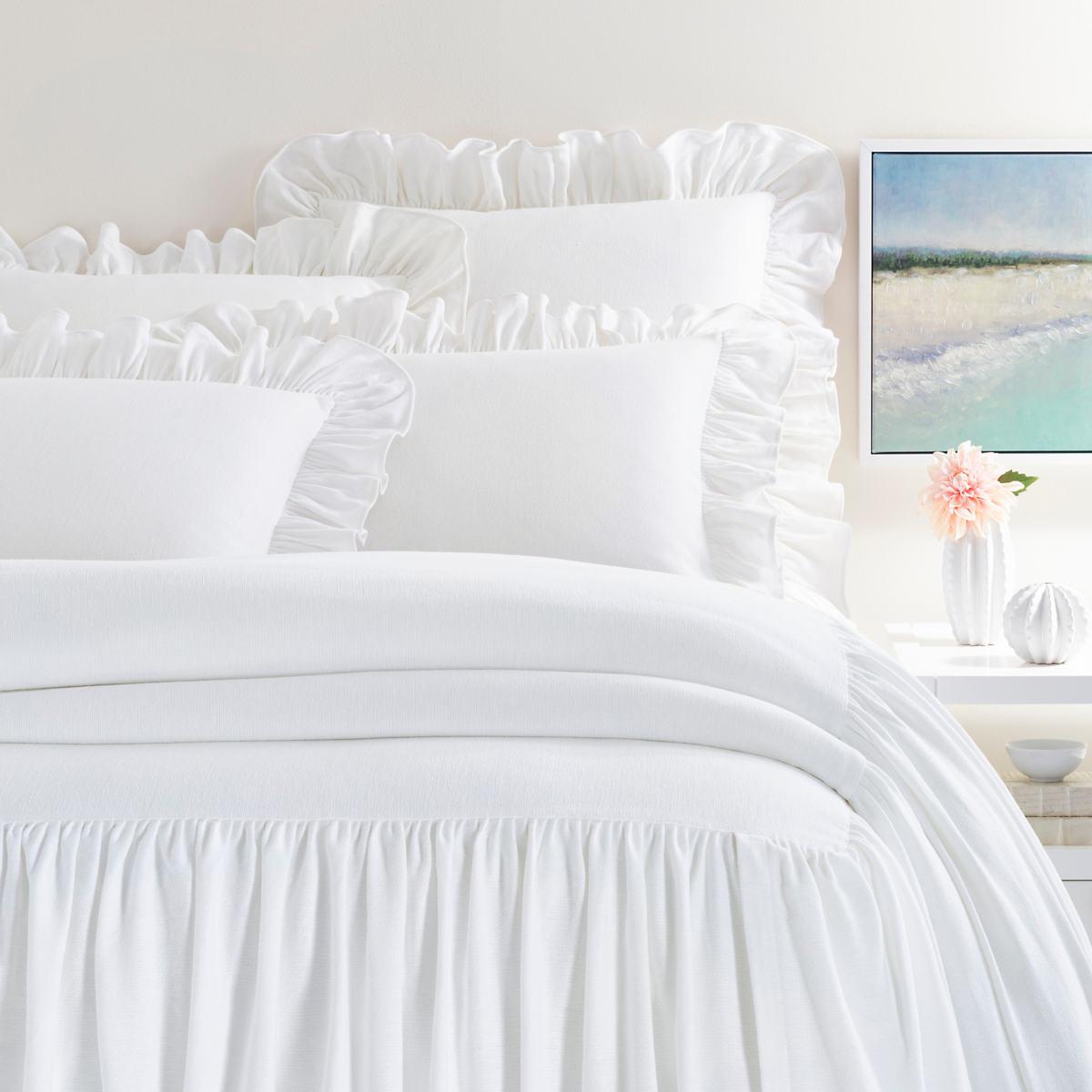 Wilton White Cotton Bedspread Pine, What Is The Size Of A Queen Bedspread