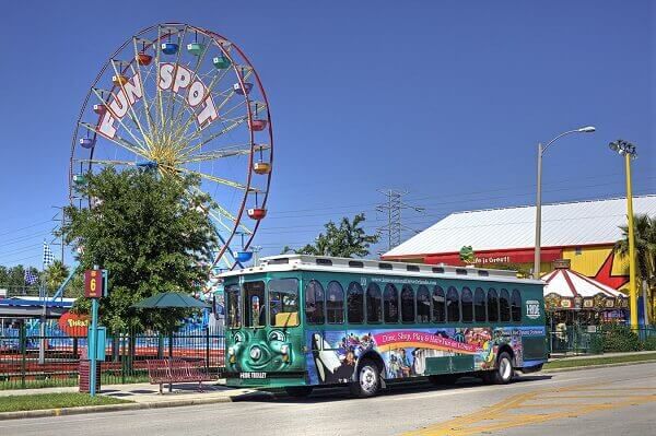 Benefits of Using Transportation for Orlando Theme Parks
